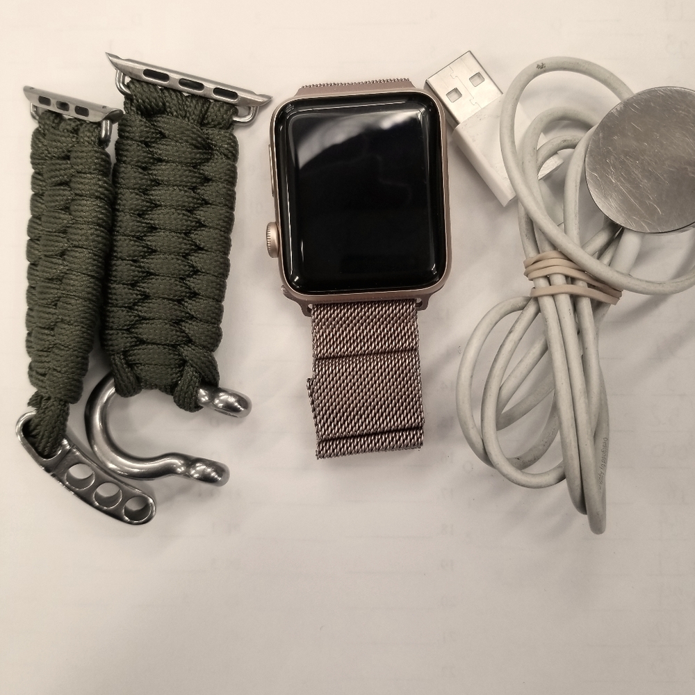 Apple series 3 watch. GPS.